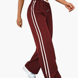 Pantalon large sport femme style streetwear à bandes – coupe décontractée idéale pour le quotidien