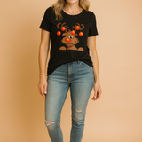 Glenda | T-shirt z reniferem w świątecznej czapce