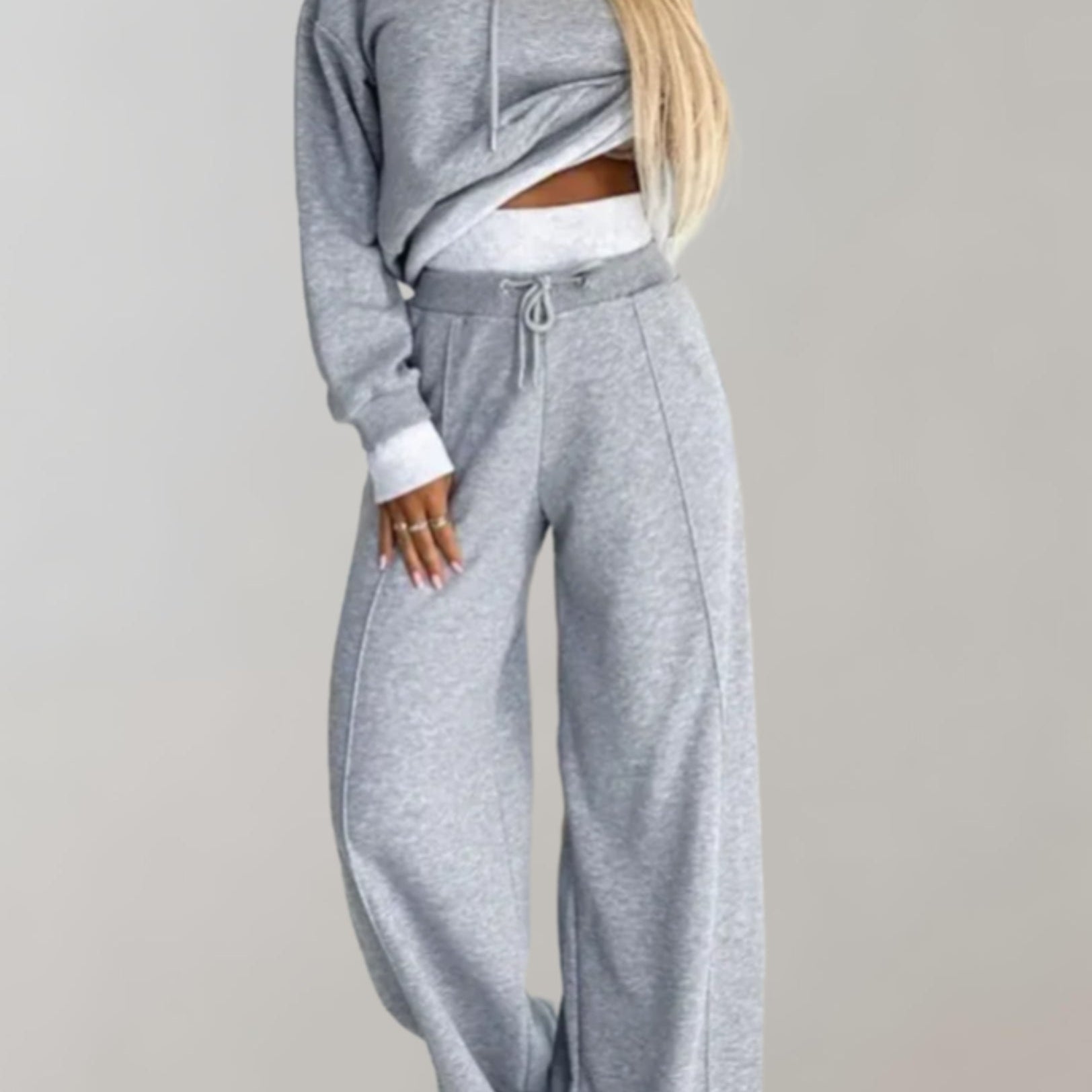 Nina | Dwuczęściowy dres hoodie z szerokimi spodniami damski