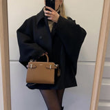 Jazzy | Oversize’owy płaszcz w stylowym wydaniu