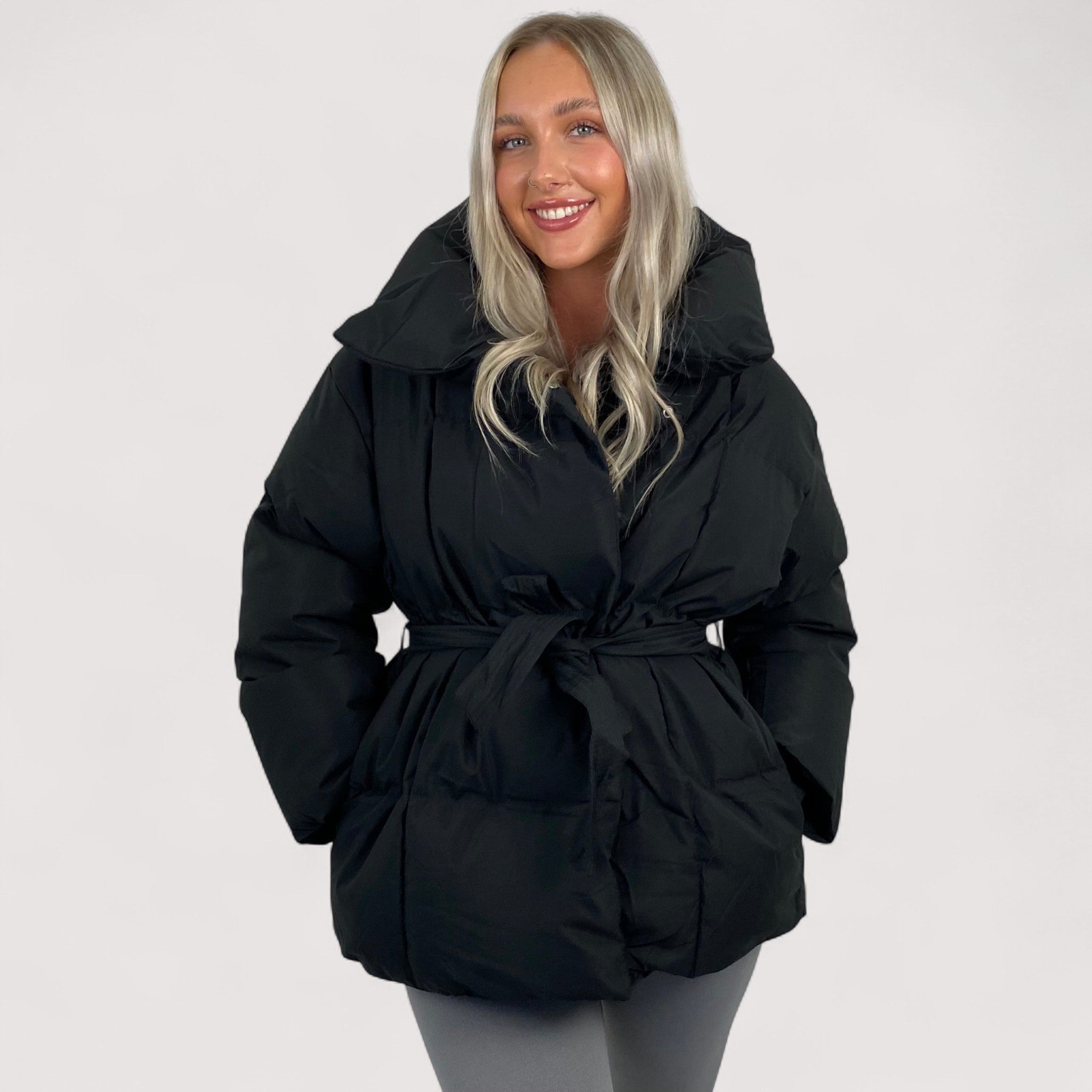 Elora | Krótka pikowana kurtka z nerką