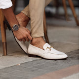 Valentino – Eleganckie mokasyny męskie z metalową klamrą