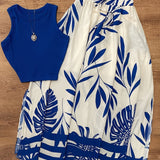 Ensemble féminin style vacances chic à motifs tropicaux - Haut sans manches et jupe longue avec taille froncée