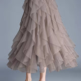 Jupe longue à volants style bohème pour femme, élégante et tendance, idéale pour occasions spéciales et looks romantiques