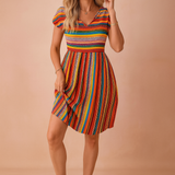 Josie | Stylowa i Zwiewna Sukienka Boho w Paski Mini